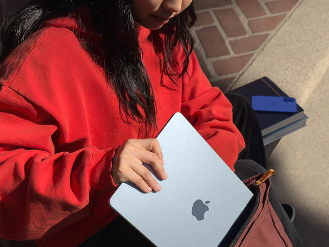 Product Image 2 - Apple 2025 MacBook Air