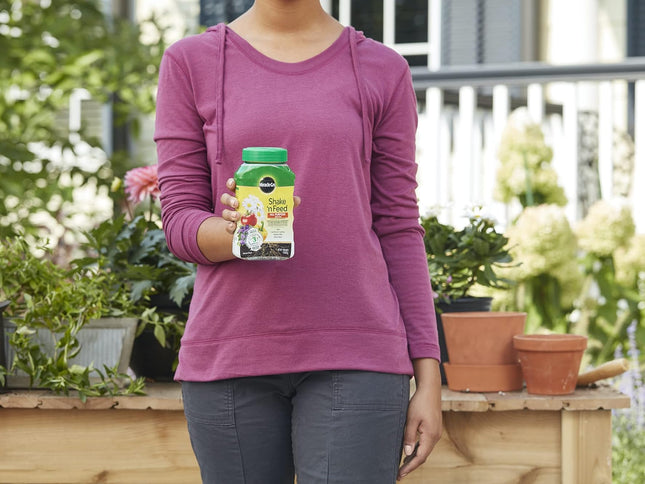 Product Image 2 - MiracleGro Shake N Fee
