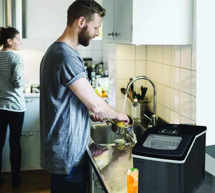 Product Image 2 - Frigidaire Ice Maker E